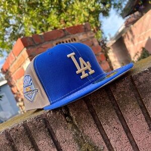 LOS ANGELES DODGERS FITTED HAT 7 1/4 FITTEDS
